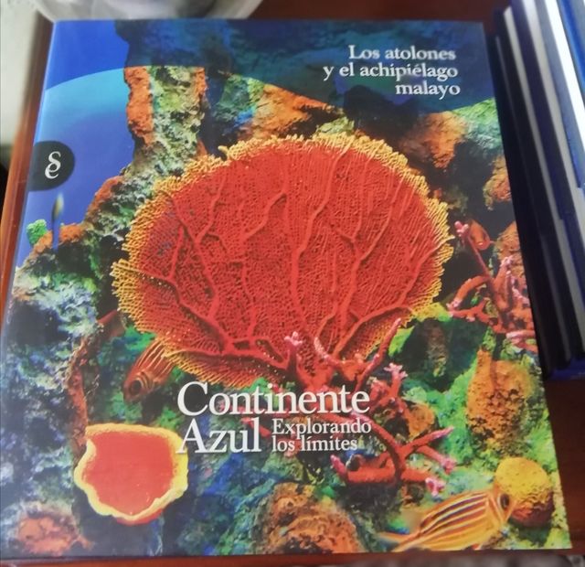 Colección Continente Azul.