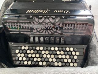 Acordeón italiano de botones Dino Baffetti