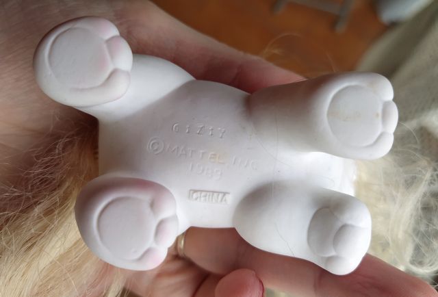 Little pretty kitty frosty fur