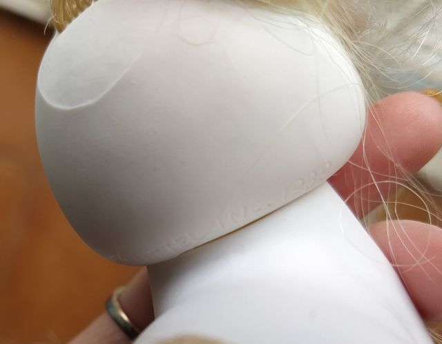 Little pretty kitty frosty fur