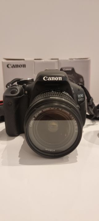 Canon EOS 600D + EFS 18-55 + EF 50mm