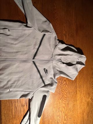 Nike Tech Gris original