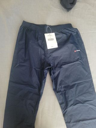 Pantalón impermeable