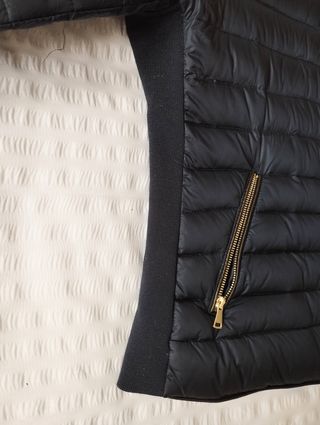 Chaqueta ligera entallada de pluma
