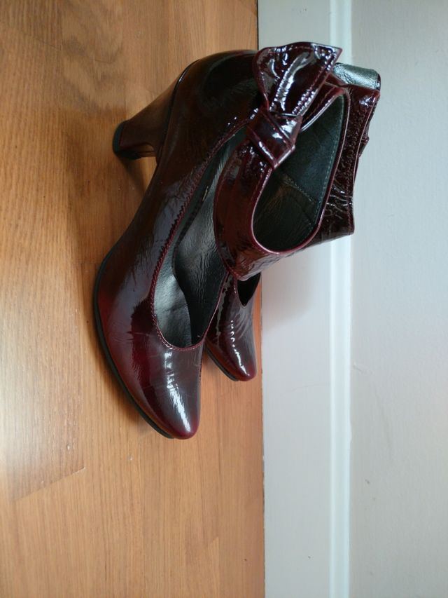 Zapatos  salon charol