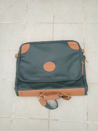Portatraje cuero