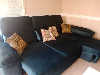 Sofá chaiselongue grande 2,90. Poco uso.