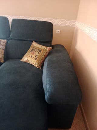 Sofá chaiselongue grande 2,90. Poco uso.