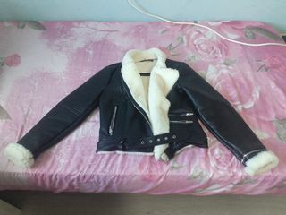 Chaqueta de cuero i por dentro de pelo