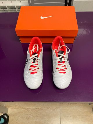 BOTAS FUTBOL NIKE TIEMPO LEGEND 10 talla 36