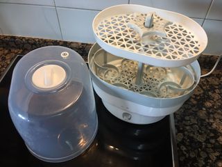 Esterilizador de biberones Miniland steamy