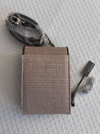 Bolso cartera móvil Parfois.