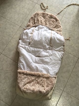 SACO PARA SILLA BEBÉ POLIPIEL BEIGE D ROSY FUENTES