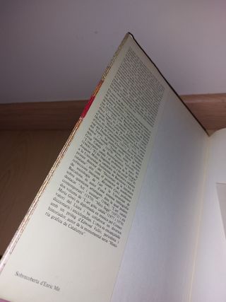 LLIBRE - Què és Catalunya - CATALÀ