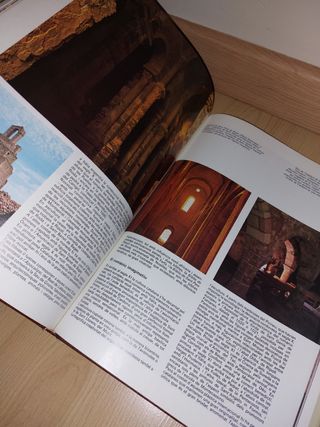 LLIBRE - Què és Catalunya - CATALÀ