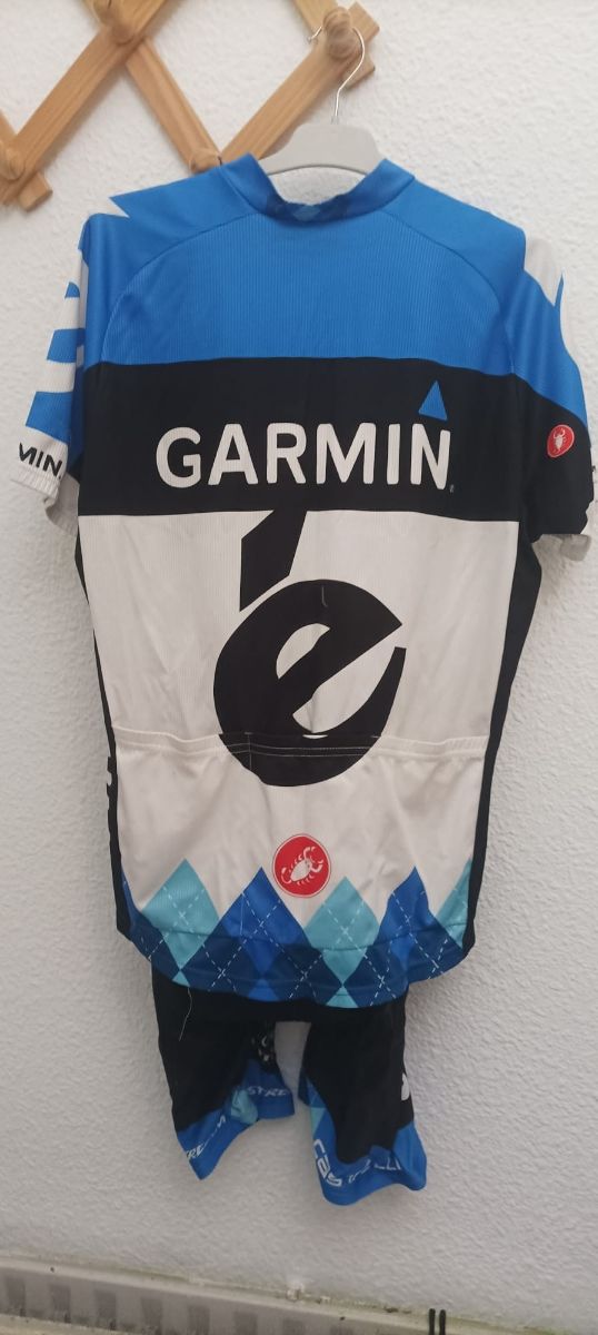 Equipacion ciclismo