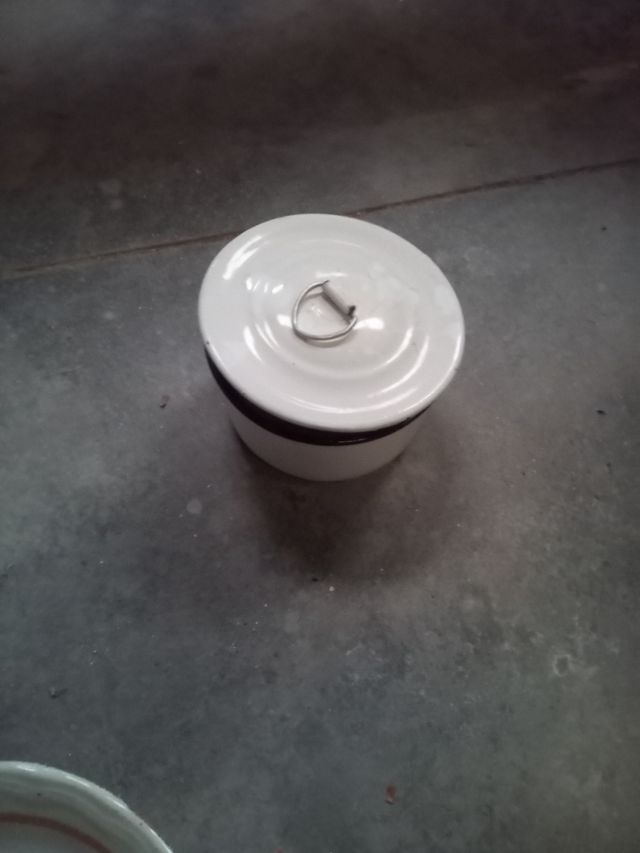 Jarra y merendera antigua