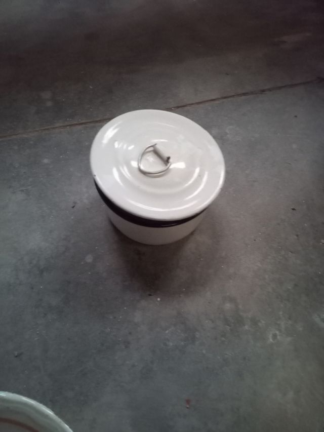 Jarra y merendera antigua