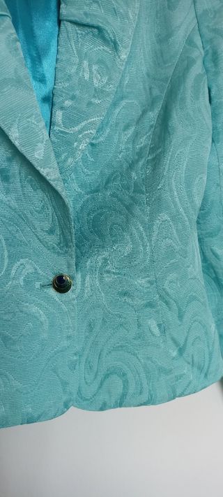 Traje chaqueta y falda