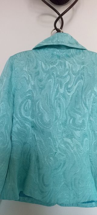 Traje chaqueta y falda