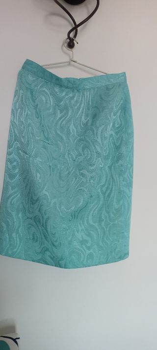 Traje chaqueta y falda