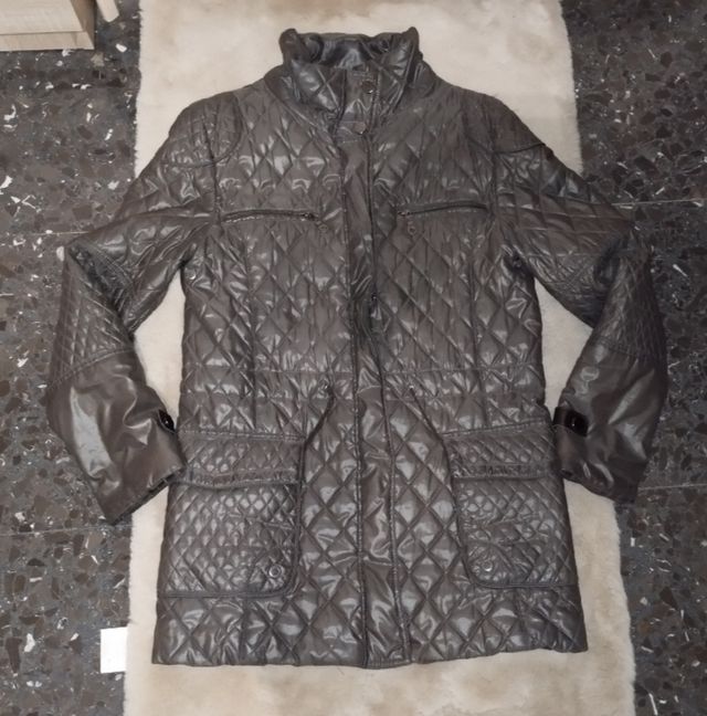 Chaqueta acolchada gris de Elogy