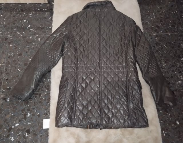 Chaqueta acolchada gris de Elogy