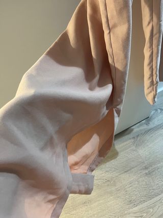 Mono de Zara con etiqueta