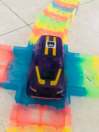 CIRCUITO/PISTA EurekaKids FLEXIBLE -COCHE LUNINOSO