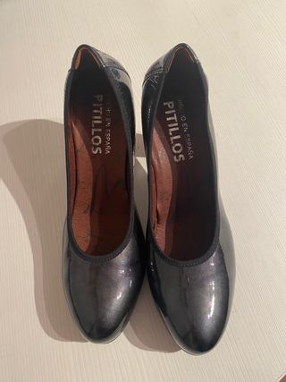 zapatos de charol
