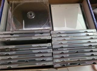 MÁS DE 45 CARÁTULAS DE CD Y DVD NUEVAS.
