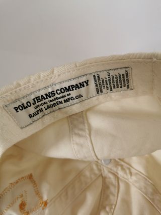 Gorra de chica de Ralph Lauren.