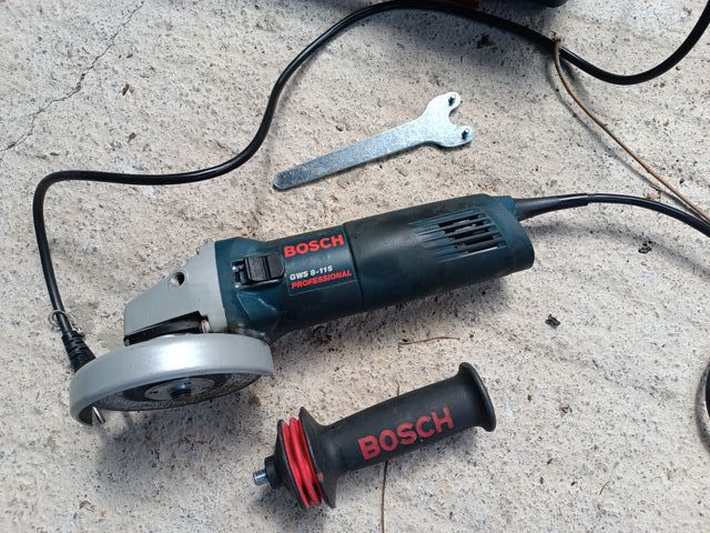 Amoladora Bosch 8-115 PROFESSIONAL