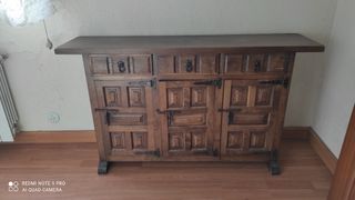 Recibidor castellano con espejo. bien cuidado