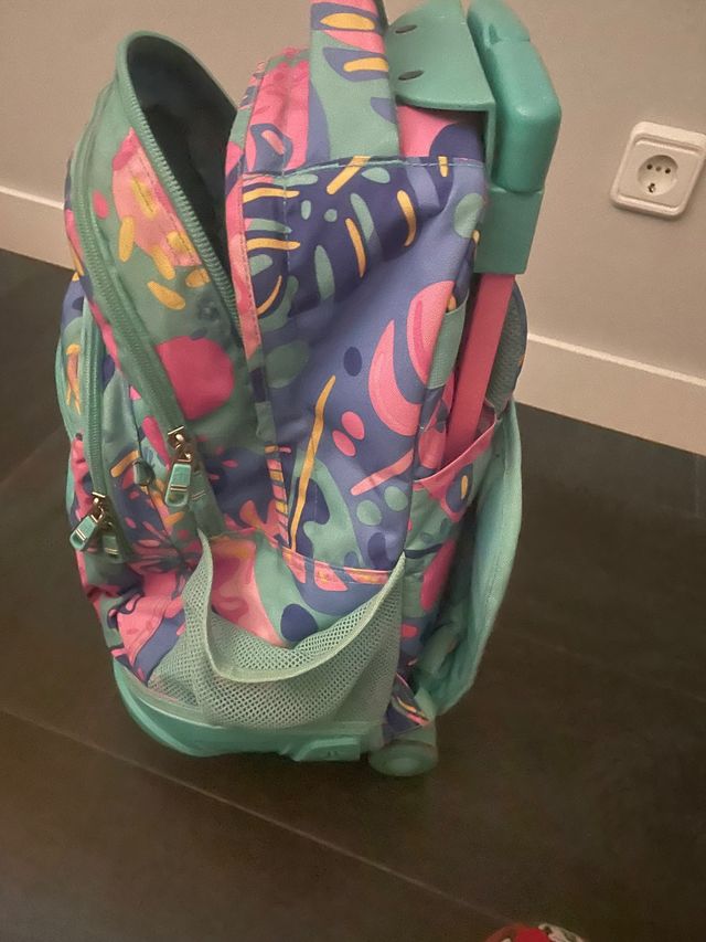 mochila totto rueda grande