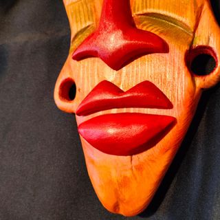 MASCARA ARTE RECICLADO.