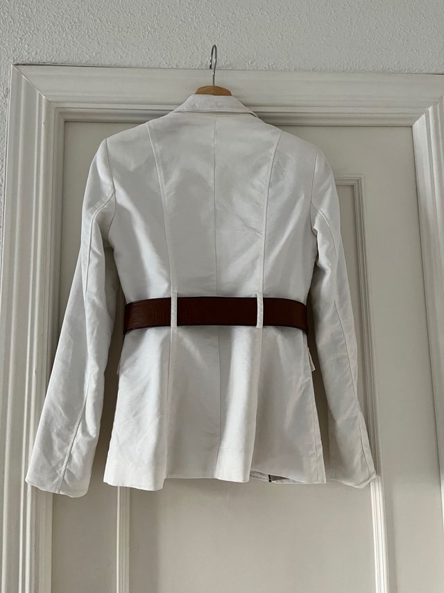 Sahariana con cinturón