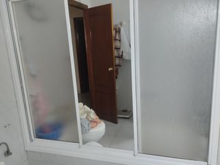 mampara de  baño 