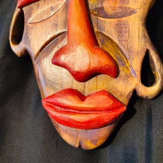 MÁSCARA ARTE RECICLADO .