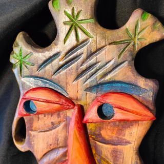 MÁSCARA ARTE RECICLADO .