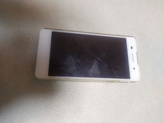 Teléfono Sony Xperia blanco