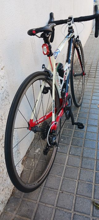 Bicicleta de carretera Lapierre.