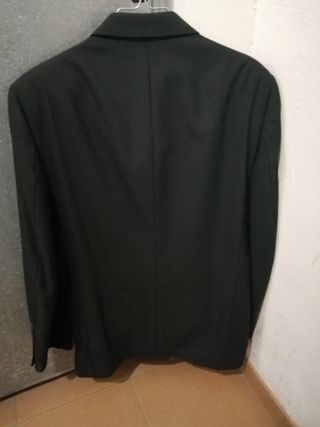 Traje de hombre negro