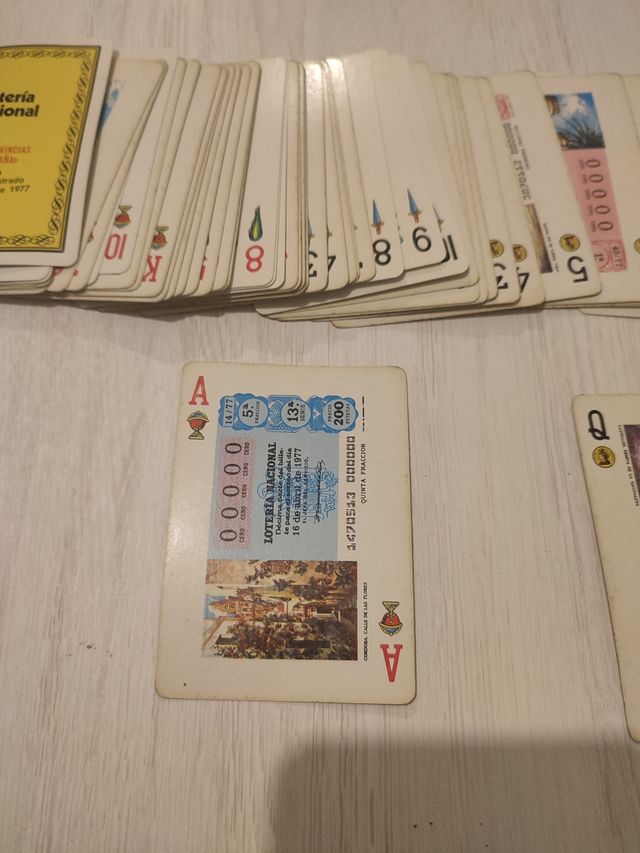Estuche juego cartas 1997 y ruleta póker