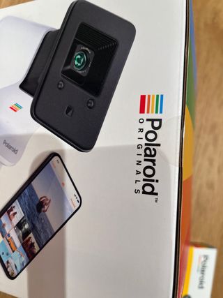 Camara de fotos Polaroid NUEVA + 4 paquet de fotos