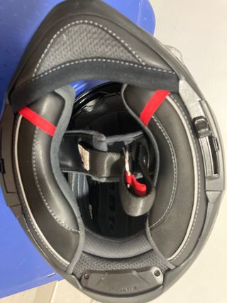 Casco de moto HJC. Modelo RPHA 71