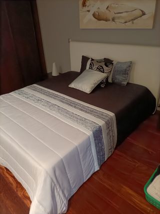 Edradon com almofadas