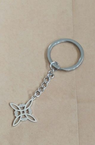 LLAVERO de acero Nudo de bruja