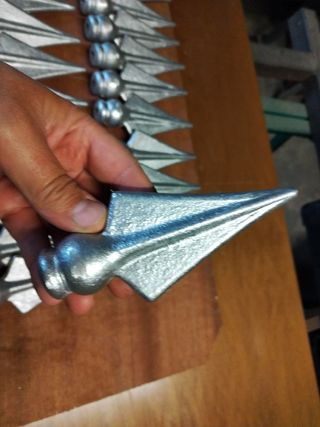 Puntas de lanza de aluminio fundido