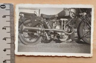 Fotografía antigua motocicleta New Hudson